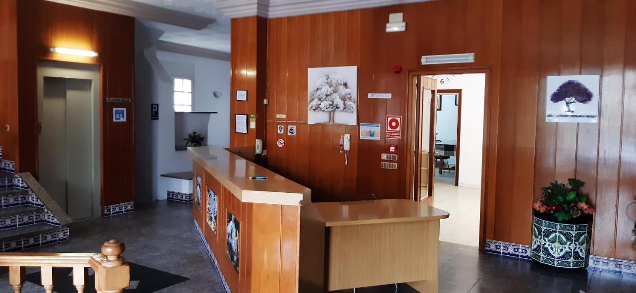 Apartamentos Las Americas - Blanes Beach Bagian luar foto