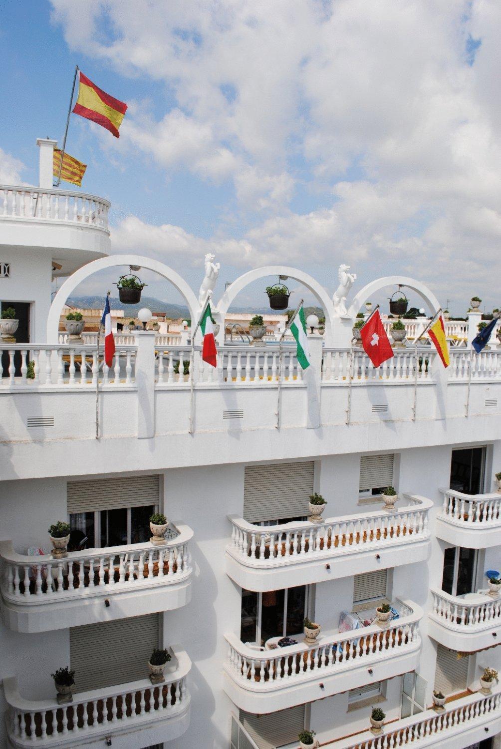 Apartamentos Las Americas - Blanes Beach Bagian luar foto
